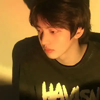 秦明凝
